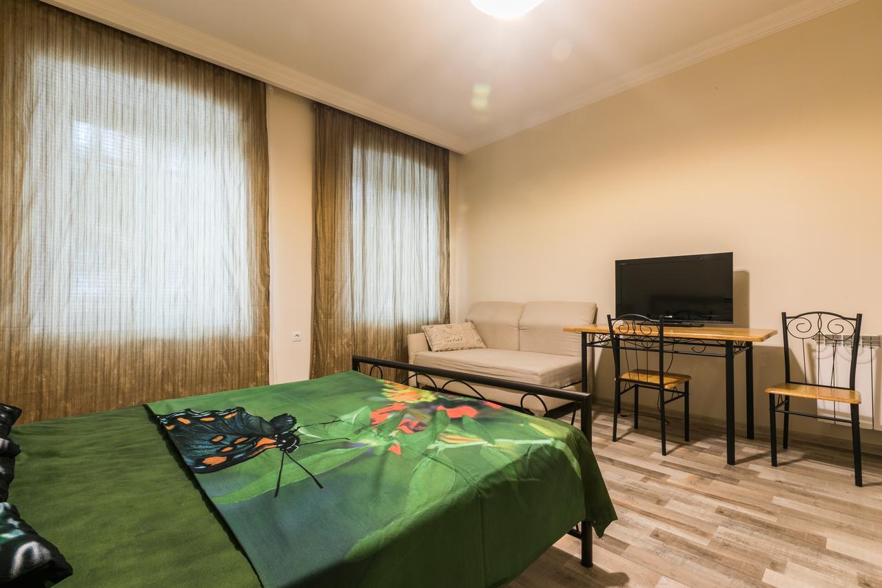 New Life Apartments Tbilisi ภายนอก รูปภาพ
